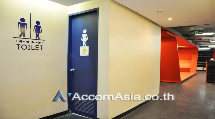 15  Office Space For Rent in Silom ,Bangkok BTS Surasak at Double A tower AA11172